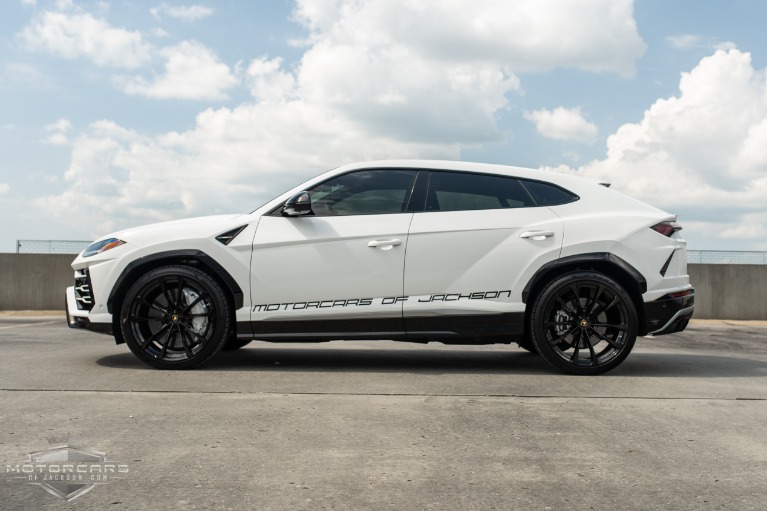 Used-2019-Lamborghini-Urus-for-sale-Jackson-MS