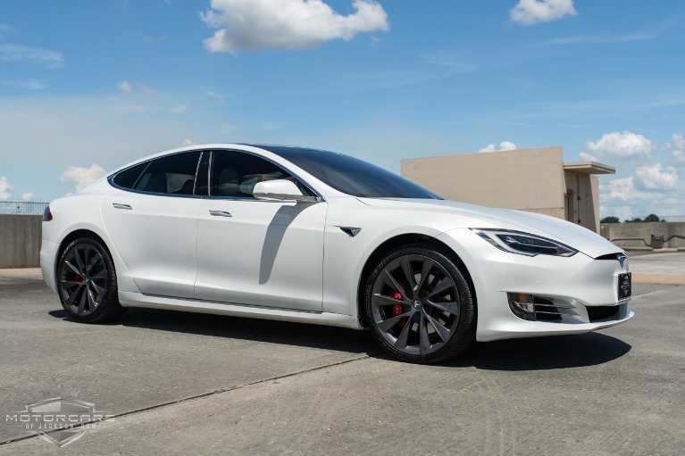 Used-2020-Tesla-Model-S-Performance-Ludicrous-w/-21-Wheels-for-sale-Jackson-MS