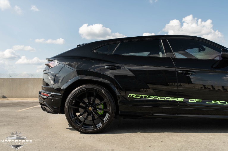 Used-2020-Lamborghini-Urus-for-sale-Jackson-MS