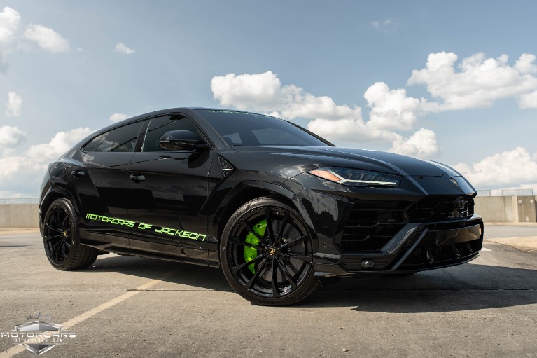 Used-2020-Lamborghini-Urus-Jackson-MS