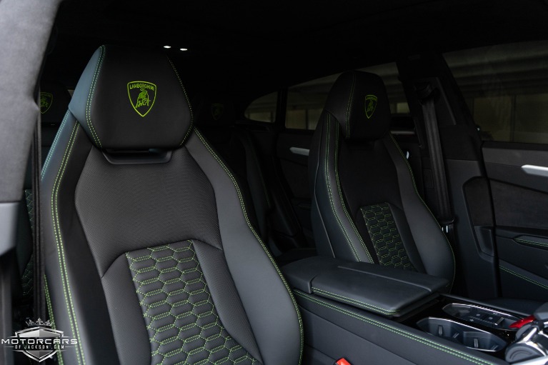 Used-2020-Lamborghini-Urus-for-sale-Jackson-MS