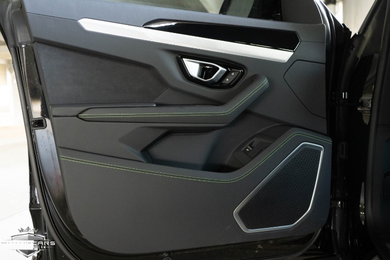 Used-2020-Lamborghini-Urus-for-sale-Jackson-MS