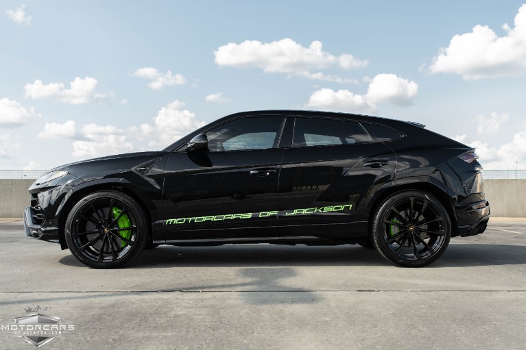 Used-2020-Lamborghini-Urus-Jackson-MS