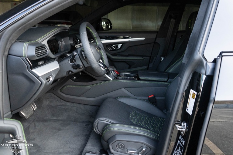 Used-2020-Lamborghini-Urus-for-sale-Jackson-MS