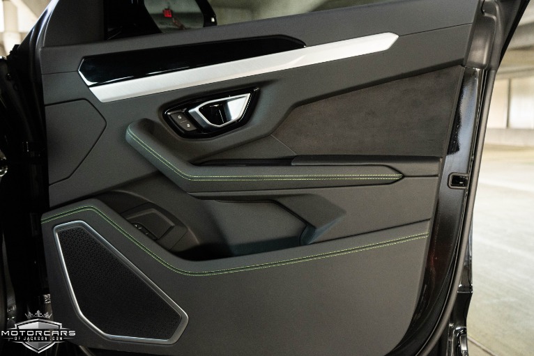 Used-2020-Lamborghini-Urus-Jackson-MS