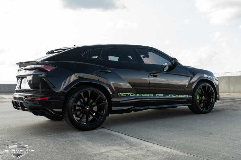 Used-2020-Lamborghini-Urus-Jackson-MS