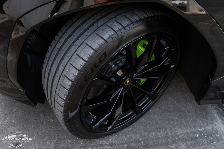 Used-2020-Lamborghini-Urus-Jackson-MS