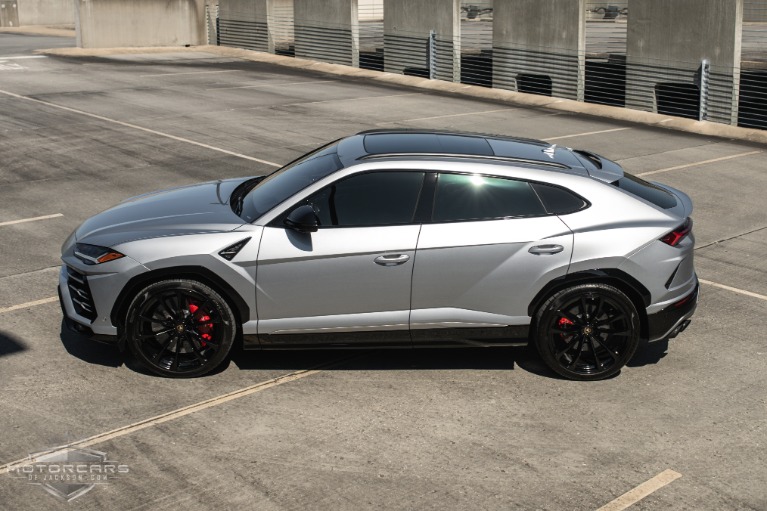 Used-2019-Lamborghini-Urus-for-sale-Jackson-MS