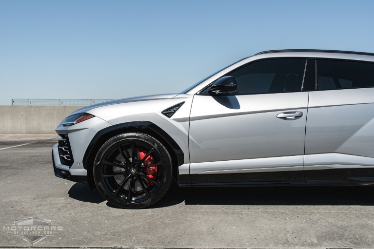 Used-2019-Lamborghini-Urus-Jackson-MS