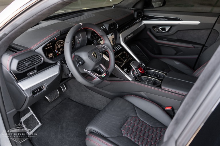 Used-2019-Lamborghini-Urus-Jackson-MS