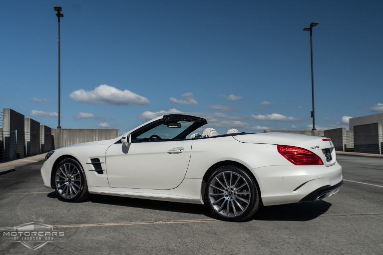 Used-2020-Mercedes-Benz-SL-SL-550-Jackson-MS