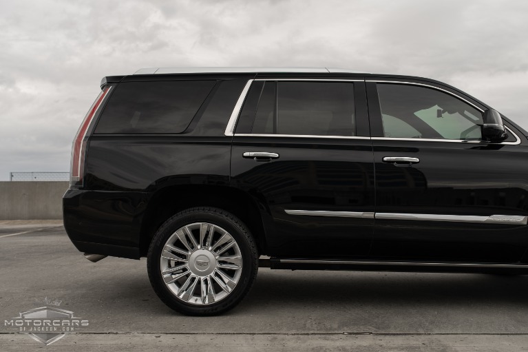 Used-2017-Cadillac-Escalade-Platinum-Jackson-MS