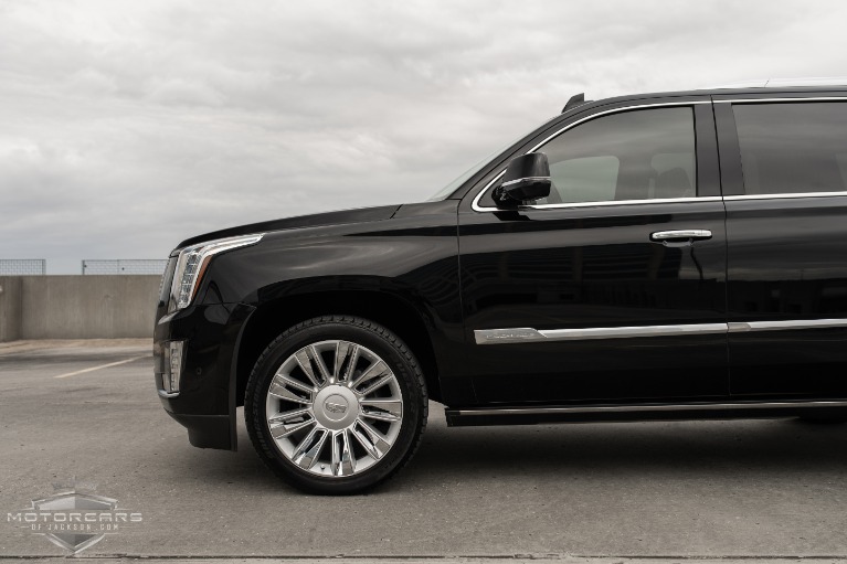 Used-2017-Cadillac-Escalade-Platinum-Jackson-MS