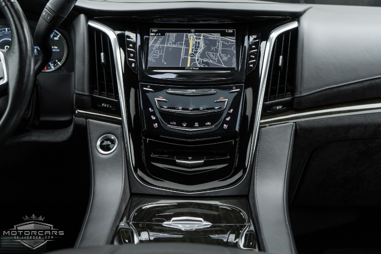 Used-2017-Cadillac-Escalade-Platinum-for-sale-Jackson-MS