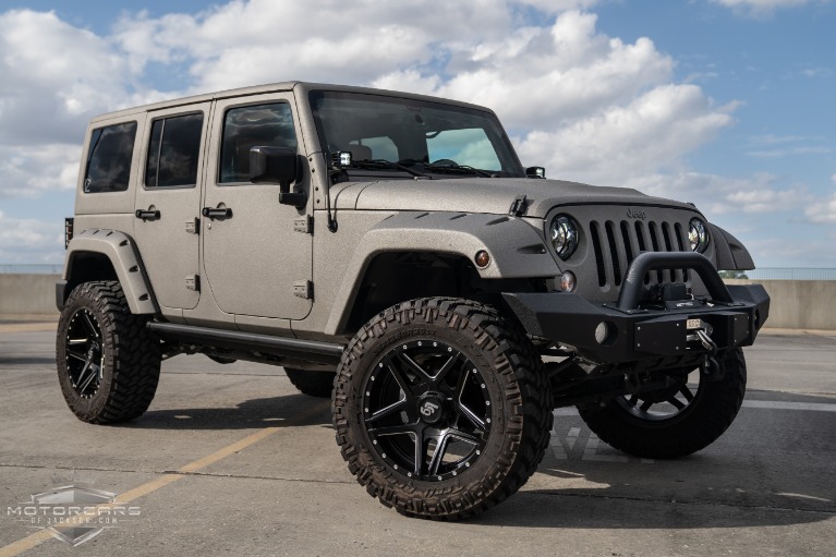 Used-2016-Jeep-Wrangler-Unlimited-Starwood-Motors-Custom-for-sale-Jackson-MS