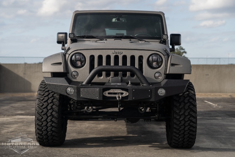 Used-2016-Jeep-Wrangler-Unlimited-Starwood-Motors-Custom-Jackson-MS