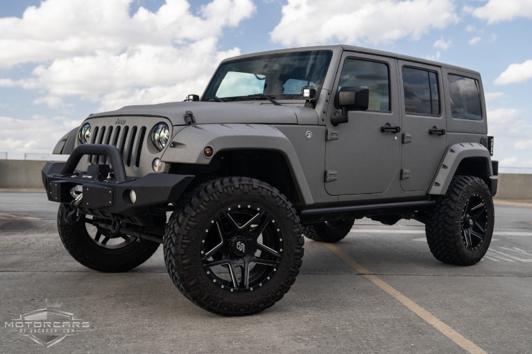 Used-2016-Jeep-Wrangler-Unlimited-Starwood-Motors-Custom-for-sale-Jackson-MS