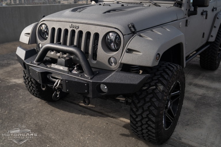 Used-2016-Jeep-Wrangler-Unlimited-Starwood-Motors-Custom-Jackson-MS