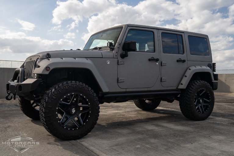Used-2016-Jeep-Wrangler-Unlimited-Starwood-Motors-Custom-Jackson-MS