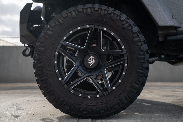 Used-2016-Jeep-Wrangler-Unlimited-Starwood-Motors-Custom-Jackson-MS