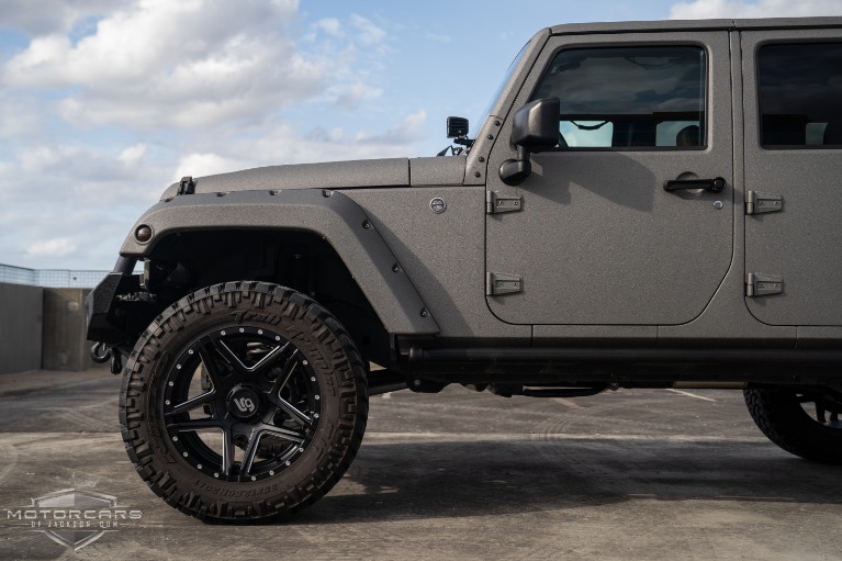 Used-2016-Jeep-Wrangler-Unlimited-Starwood-Motors-Custom-Jackson-MS