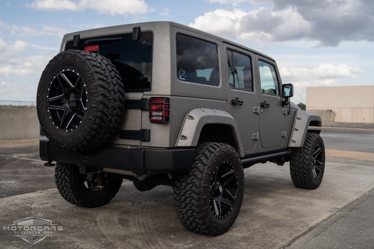 Used-2016-Jeep-Wrangler-Unlimited-Starwood-Motors-Custom-Jackson-MS