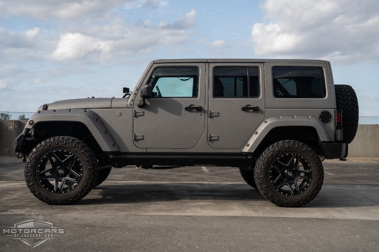 Used-2016-Jeep-Wrangler-Unlimited-Starwood-Motors-Custom-Jackson-MS