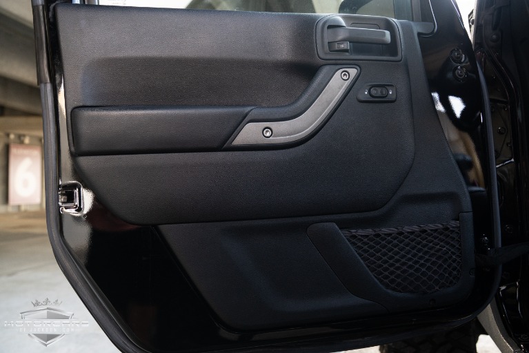 Used-2016-Jeep-Wrangler-Unlimited-Starwood-Motors-Custom-Jackson-MS