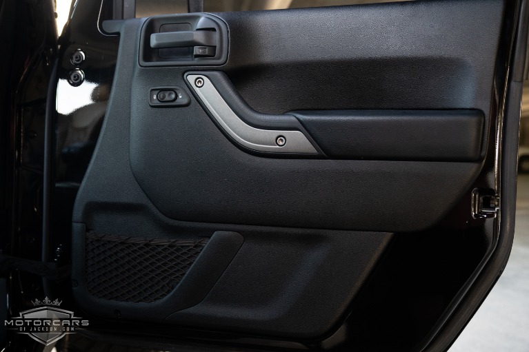 Used-2016-Jeep-Wrangler-Unlimited-Starwood-Motors-Custom-for-sale-Jackson-MS