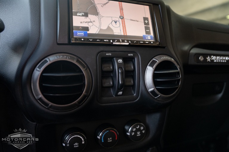 Used-2016-Jeep-Wrangler-Unlimited-Starwood-Motors-Custom-Jackson-MS