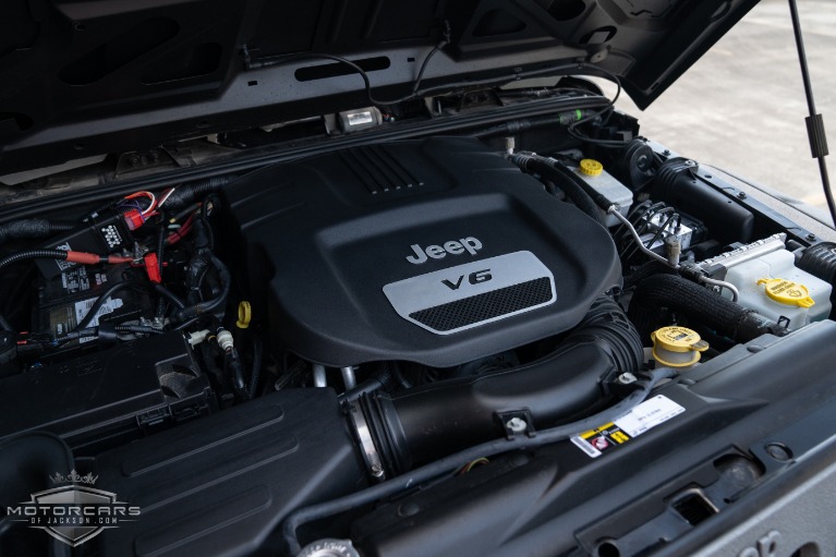 Used-2016-Jeep-Wrangler-Unlimited-Starwood-Motors-Custom-for-sale-Jackson-MS