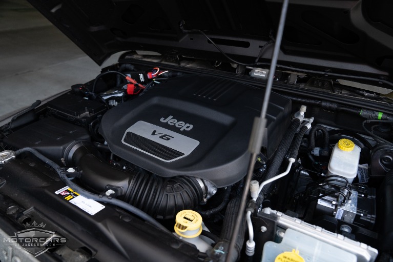 Used-2016-Jeep-Wrangler-Unlimited-Starwood-Motors-Custom-Jackson-MS