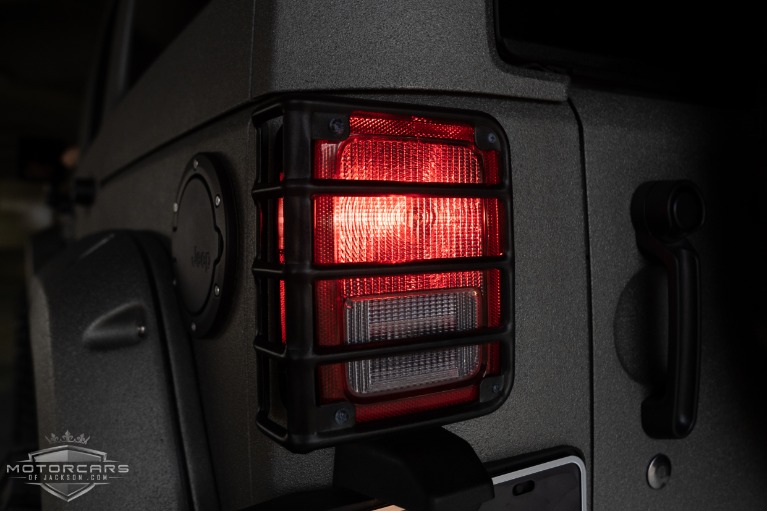 Used-2016-Jeep-Wrangler-Unlimited-Starwood-Motors-Custom-Jackson-MS