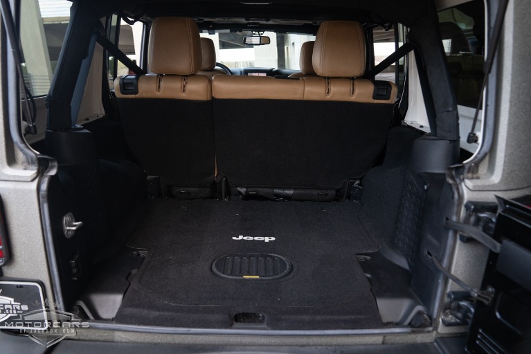 Used-2016-Jeep-Wrangler-Unlimited-Starwood-Motors-Custom-Jackson-MS