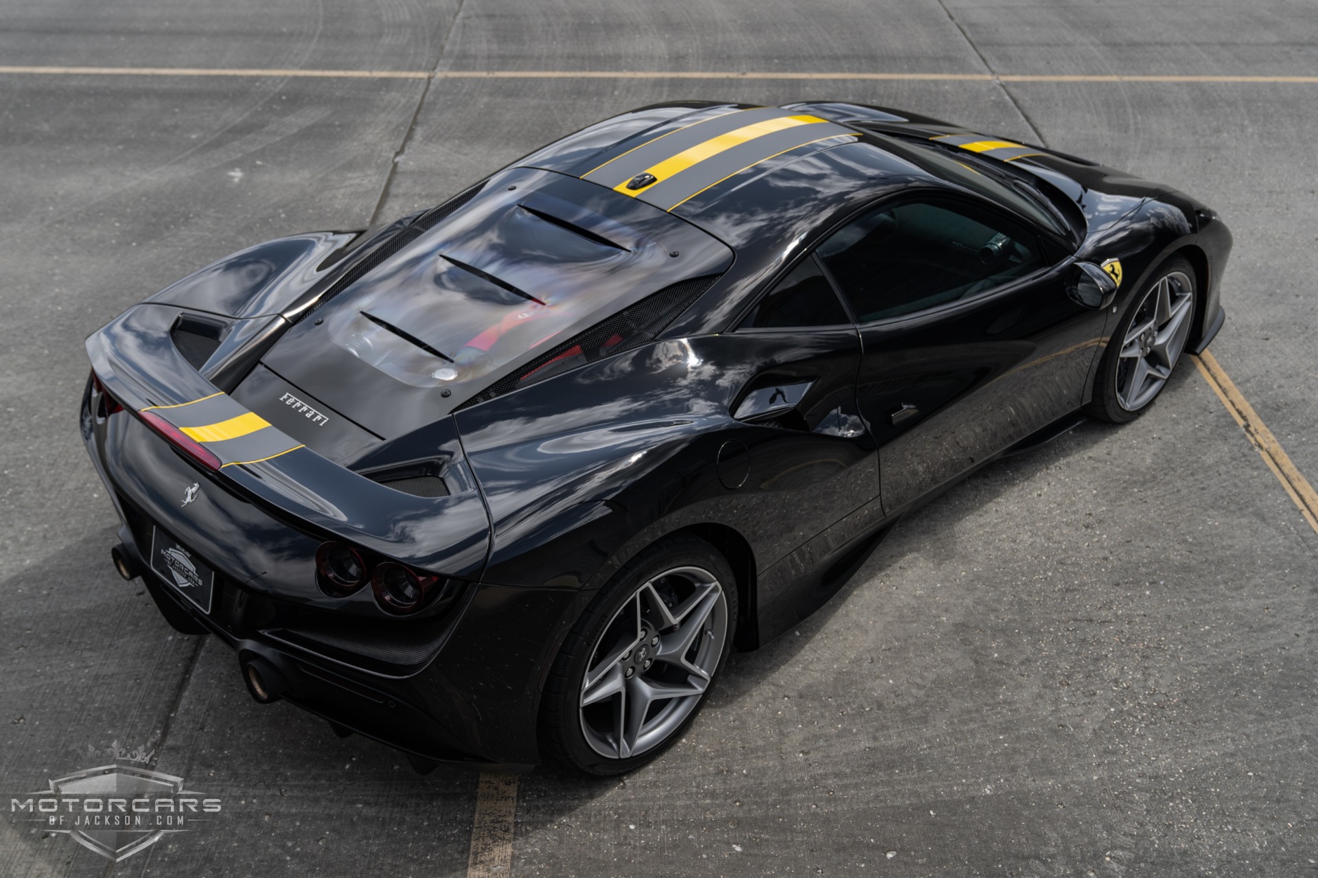 2021 ferrari convertible