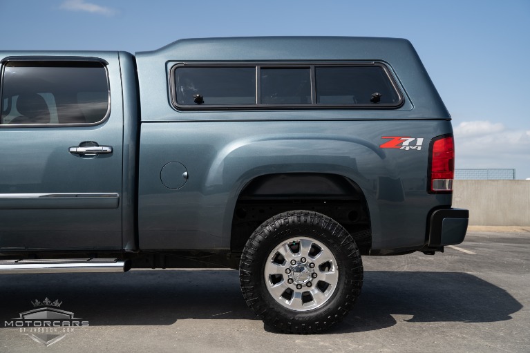 Used-2012-GMC-Sierra-2500HD-Denali-4WD-Crew-Cab-for-sale-Jackson-MS