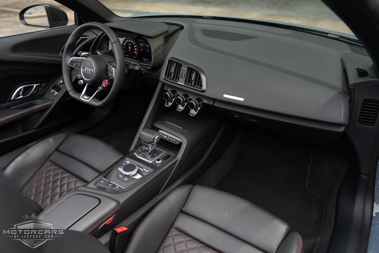 Used-2020-Audi-R8-Spyder-V10-performance-for-sale-Jackson-MS