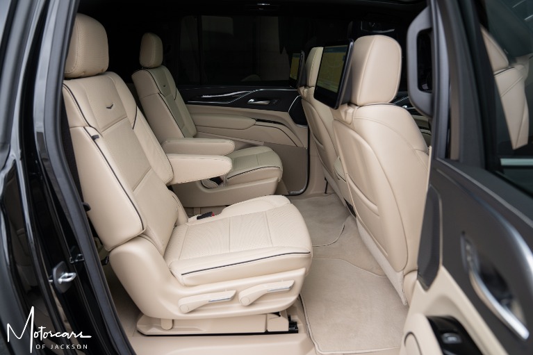 Used-2021-Cadillac-Escalade-ESV-Premium-Luxury-Jackson-MS