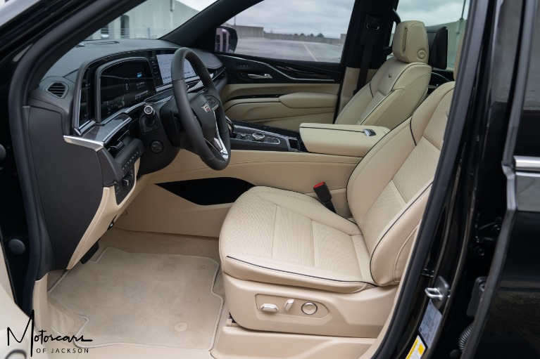 Used-2021-Cadillac-Escalade-ESV-Premium-Luxury-for-sale-Jackson-MS