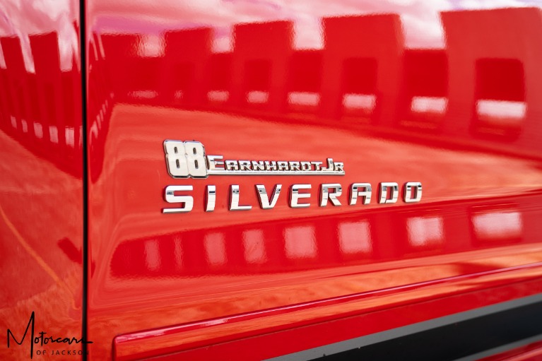 Used-2017-Chevrolet-Silverado-1500-4WD-Z71-Crew-Cab-Dale-Earnhardt-Jr-Edition-Jackson-MS