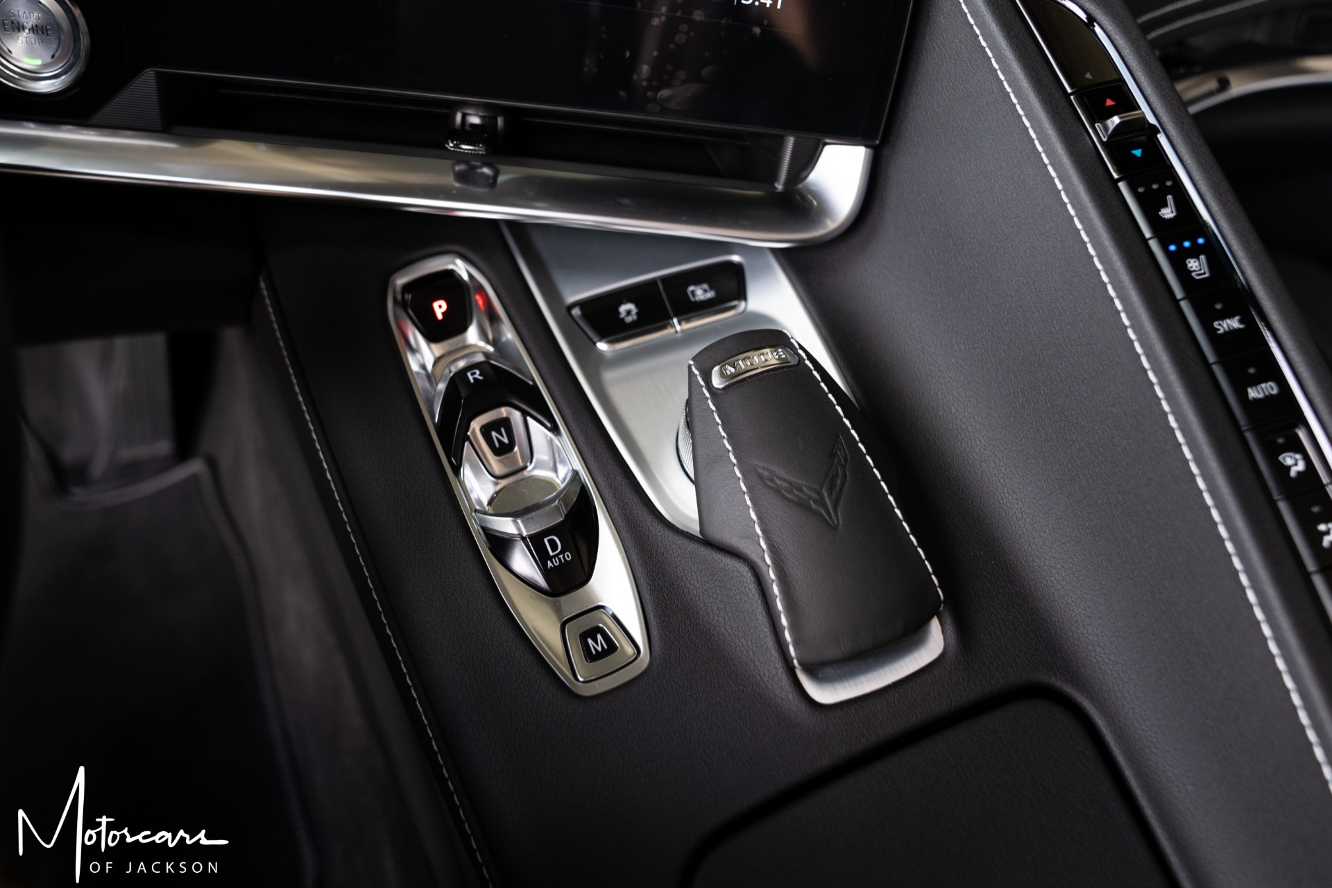 Used-2020-Chevrolet-Corvette-Convertible-2LT-Z51-for-sale-Jackson-MS