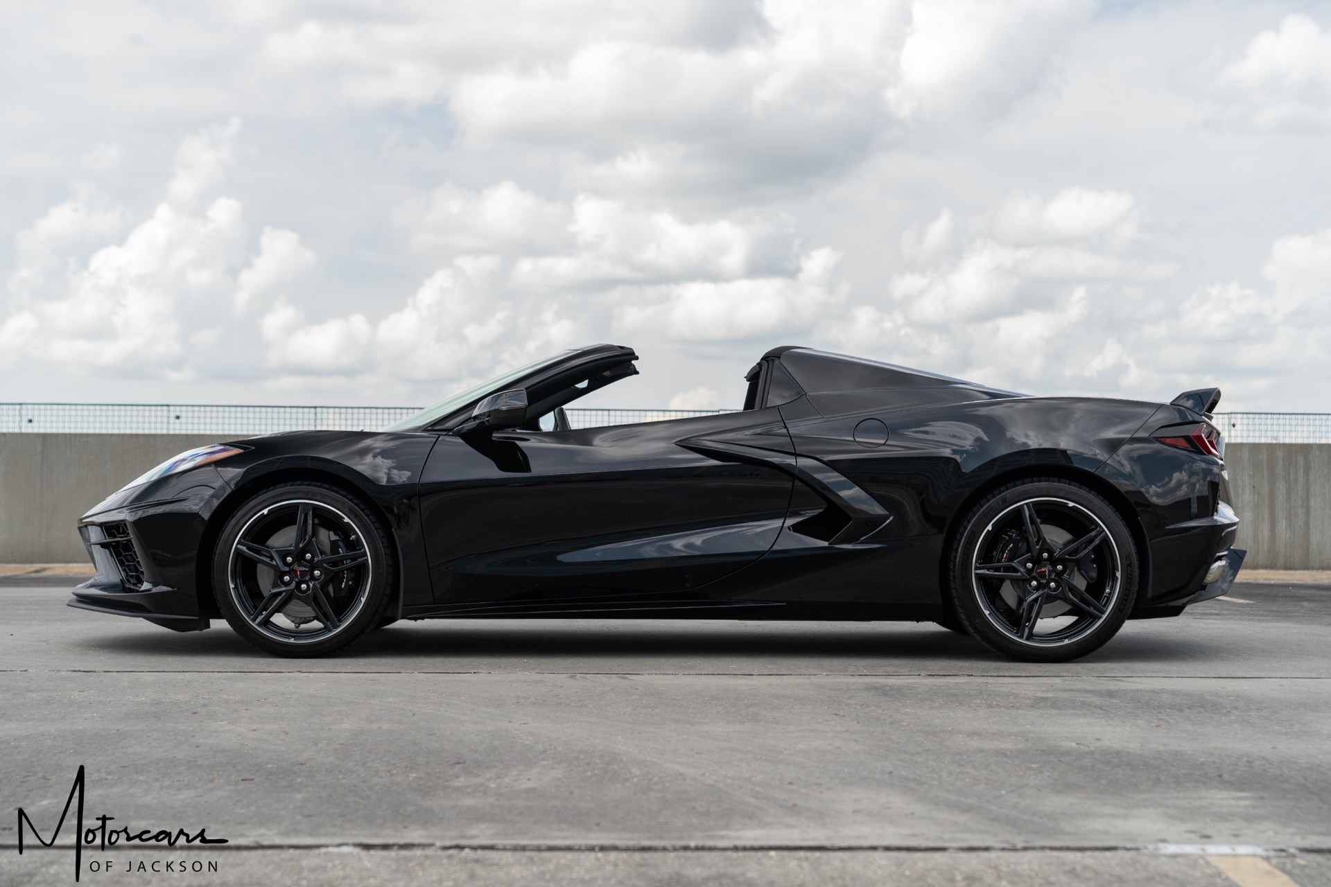 Used-2020-Chevrolet-Corvette-Convertible-2LT-Z51-for-sale-Jackson-MS