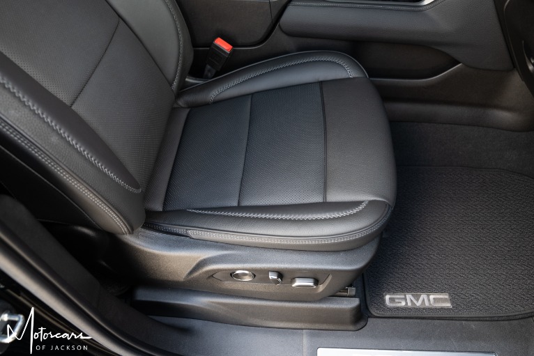 Used-2021-GMC-Yukon-Denali-4WD-Jackson-MS