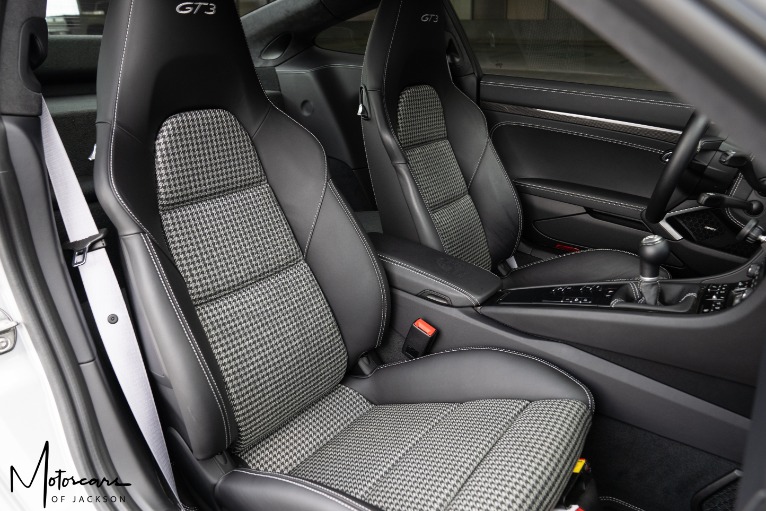 Used-2018-Porsche-911-GT3-Touring-for-sale-Jackson-MS