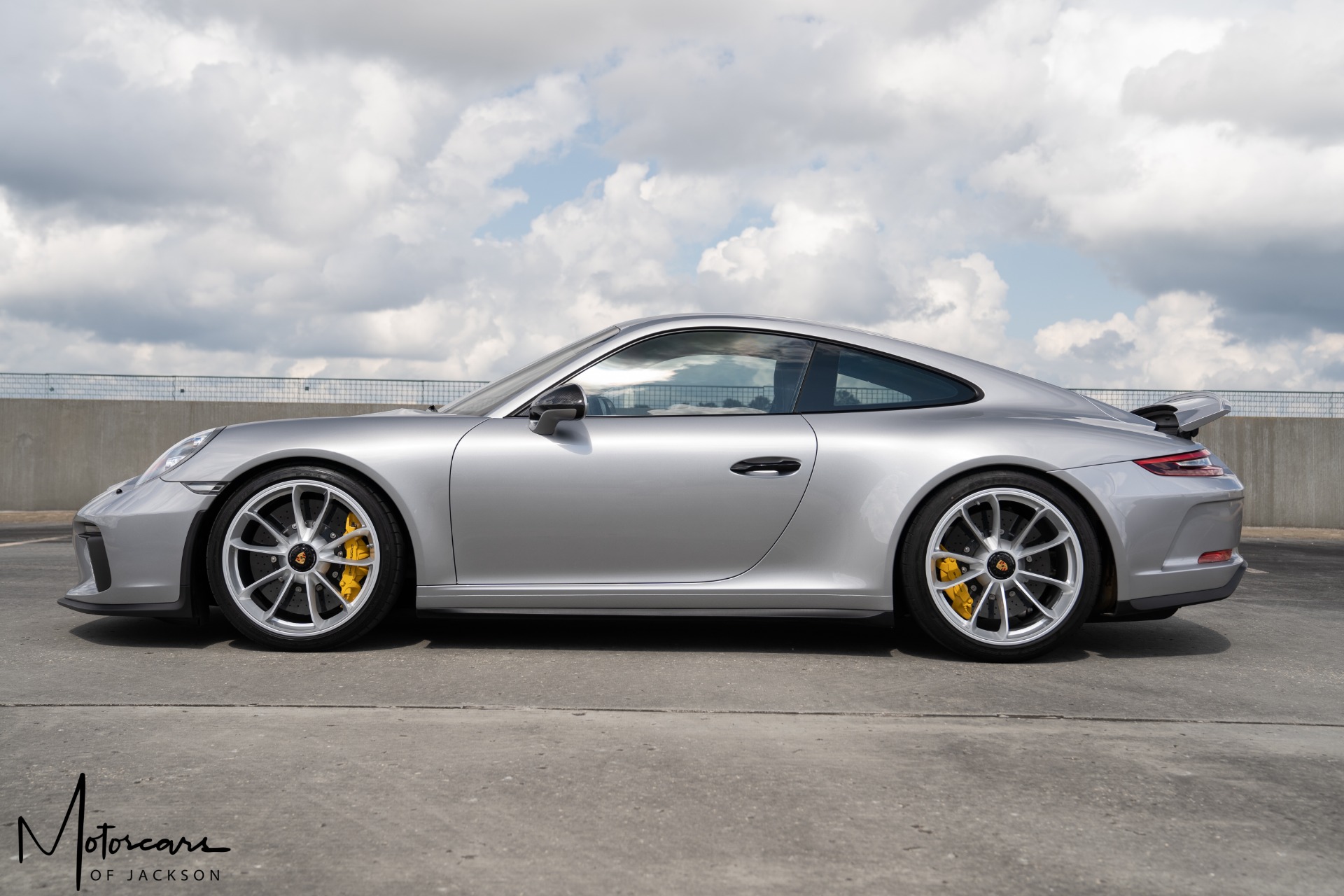 Used-2018-Porsche-911-GT3-Touring-for-sale-Jackson-MS