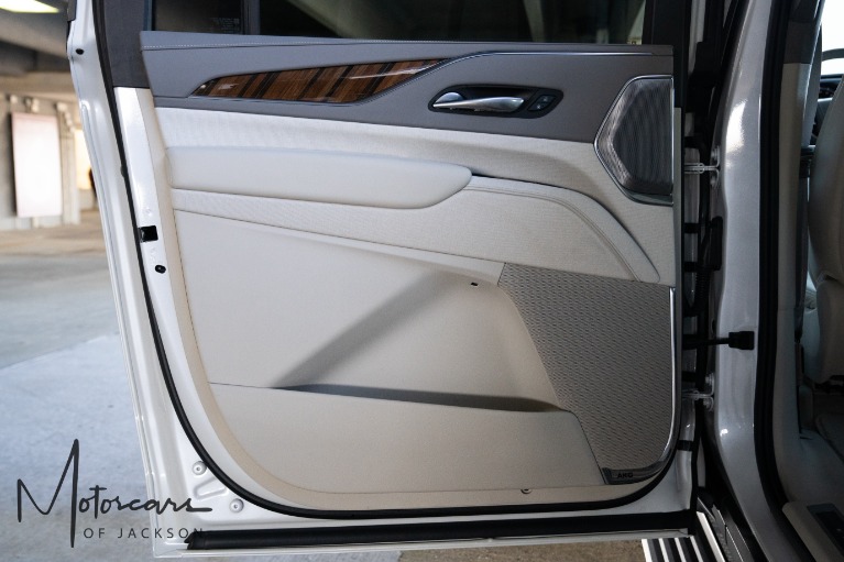 Used-2021-Cadillac-Escalade-ESV-Premium-Luxury-Platinum-for-sale-Jackson-MS