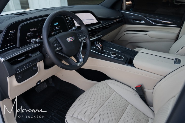 Used-2021-Cadillac-Escalade-Premium-Luxury-4WD-Jackson-MS