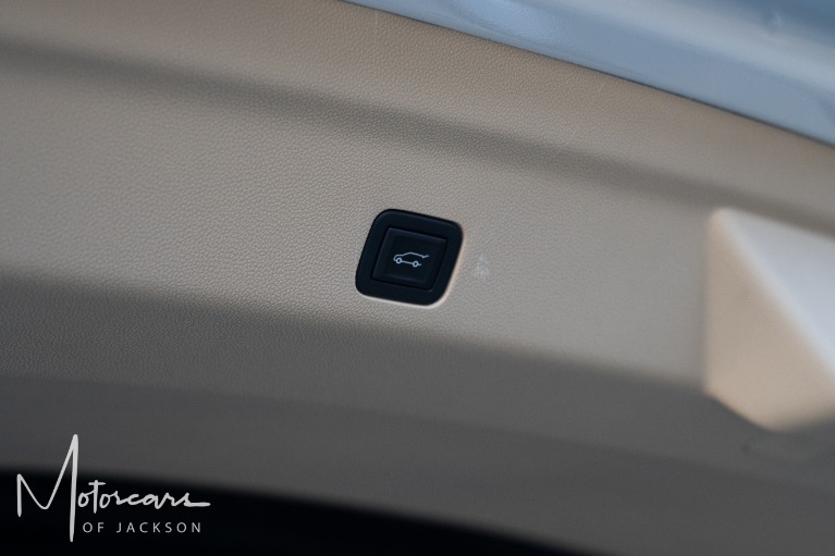Used-2021-Cadillac-Escalade-Premium-Luxury-4WD-for-sale-Jackson-MS