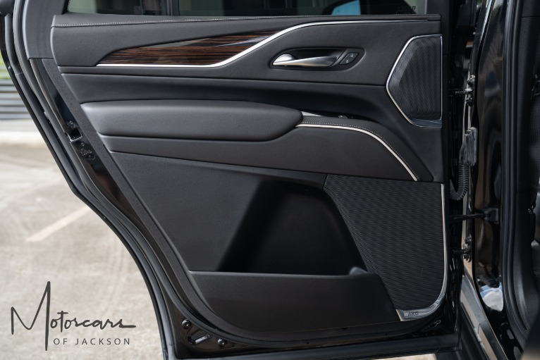 Used-2021-Cadillac-Escalade-Premium-Luxury-Jackson-MS