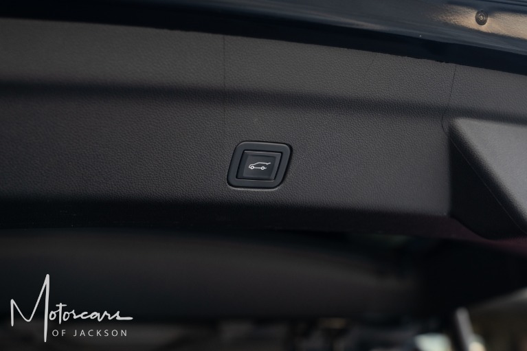 Used-2021-Cadillac-Escalade-4WD-Premium-Luxury-for-sale-Jackson-MS